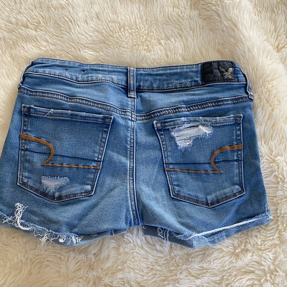 Shorts - Picture 3 of 3